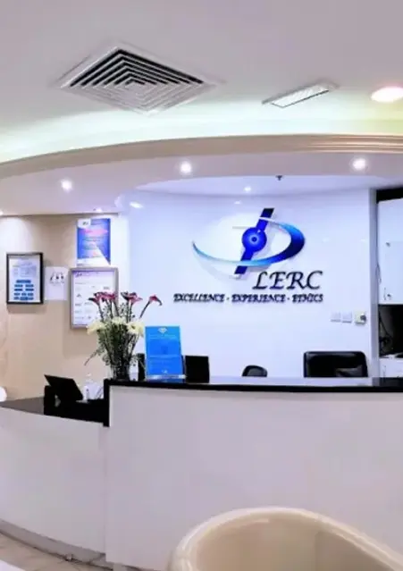 Reception of the Laser Eye Research Center clinic in Dubai Healthcare City